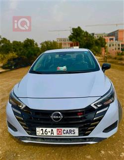 نيسان فيرسا